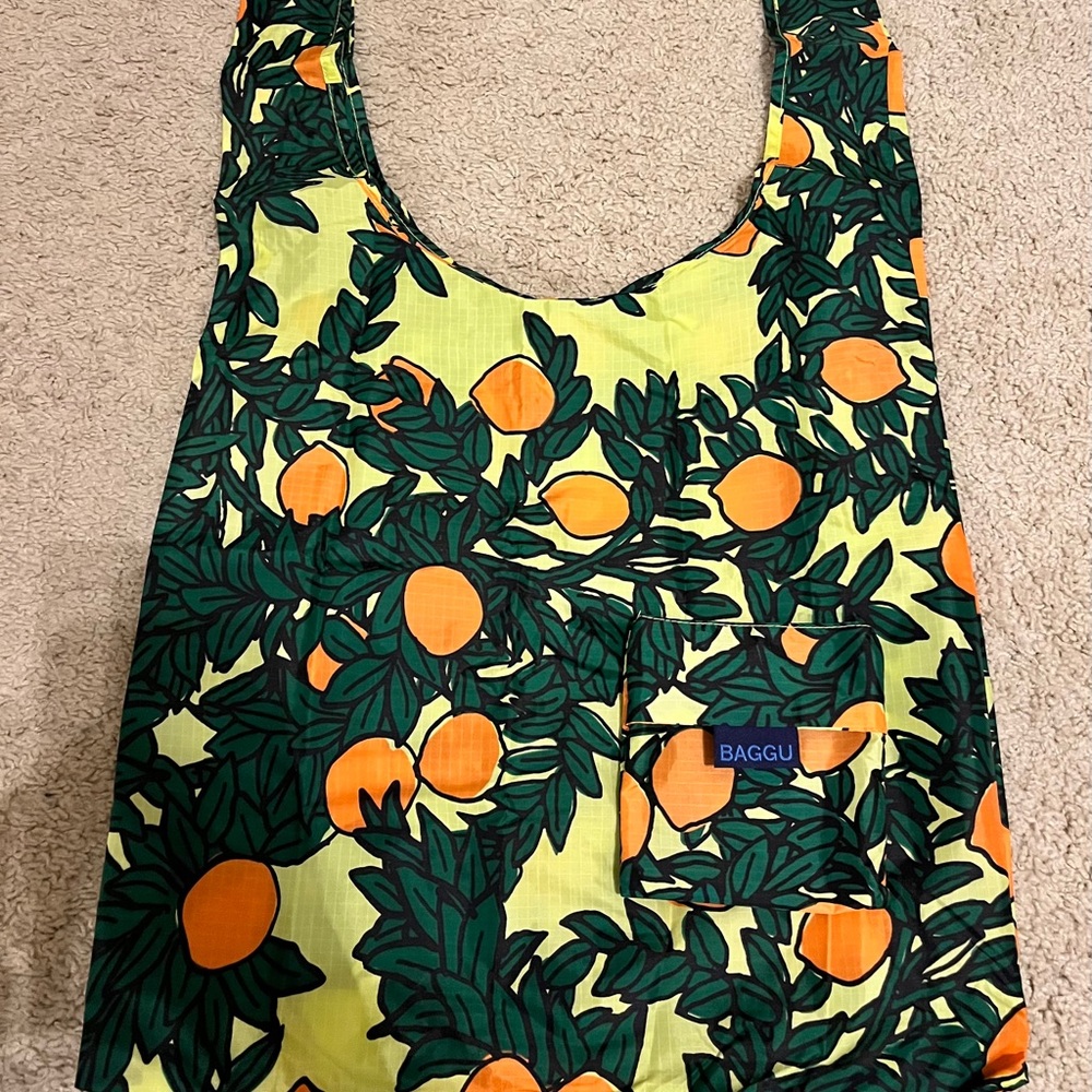 BAGGU Tote with Orange and Green Leaf Design - Large